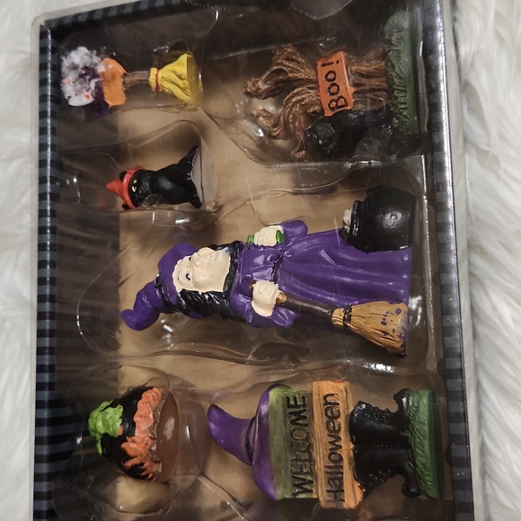 BNIB 2 sets of 6pk Halloween accessories for villages-12 accessories total - Picture 3 of 3